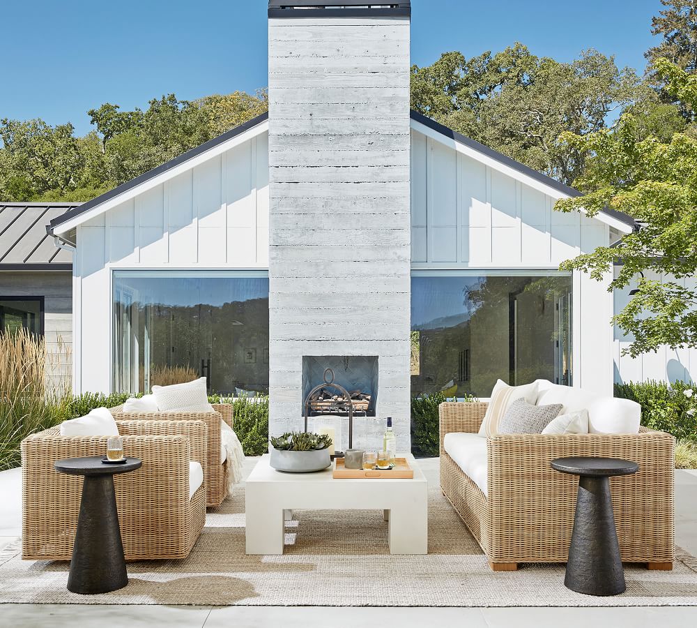 Kian Indoor/Outdoor Rug | Pottery Barn