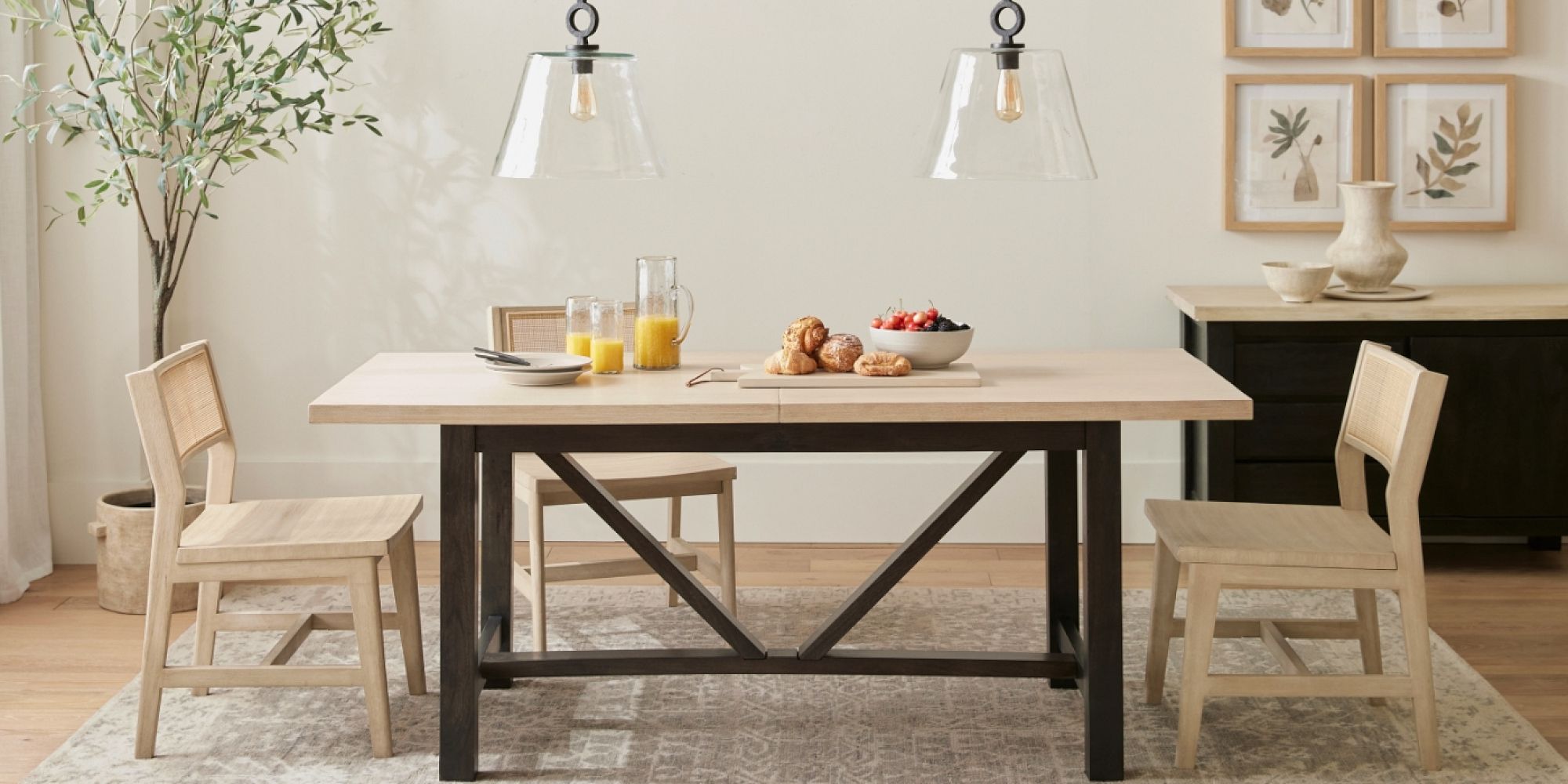 Napa Extending Dining Table Pottery Barn