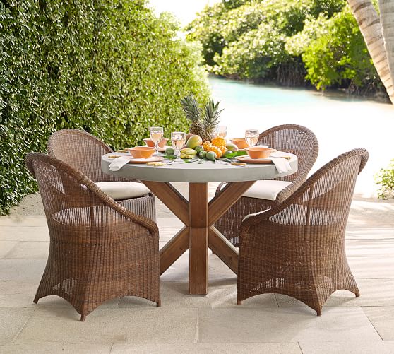 48 in round outdoor dining table