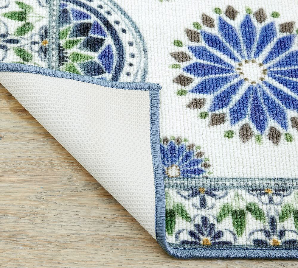 Pia Medallion Washable Floor Mat Pottery Barn
