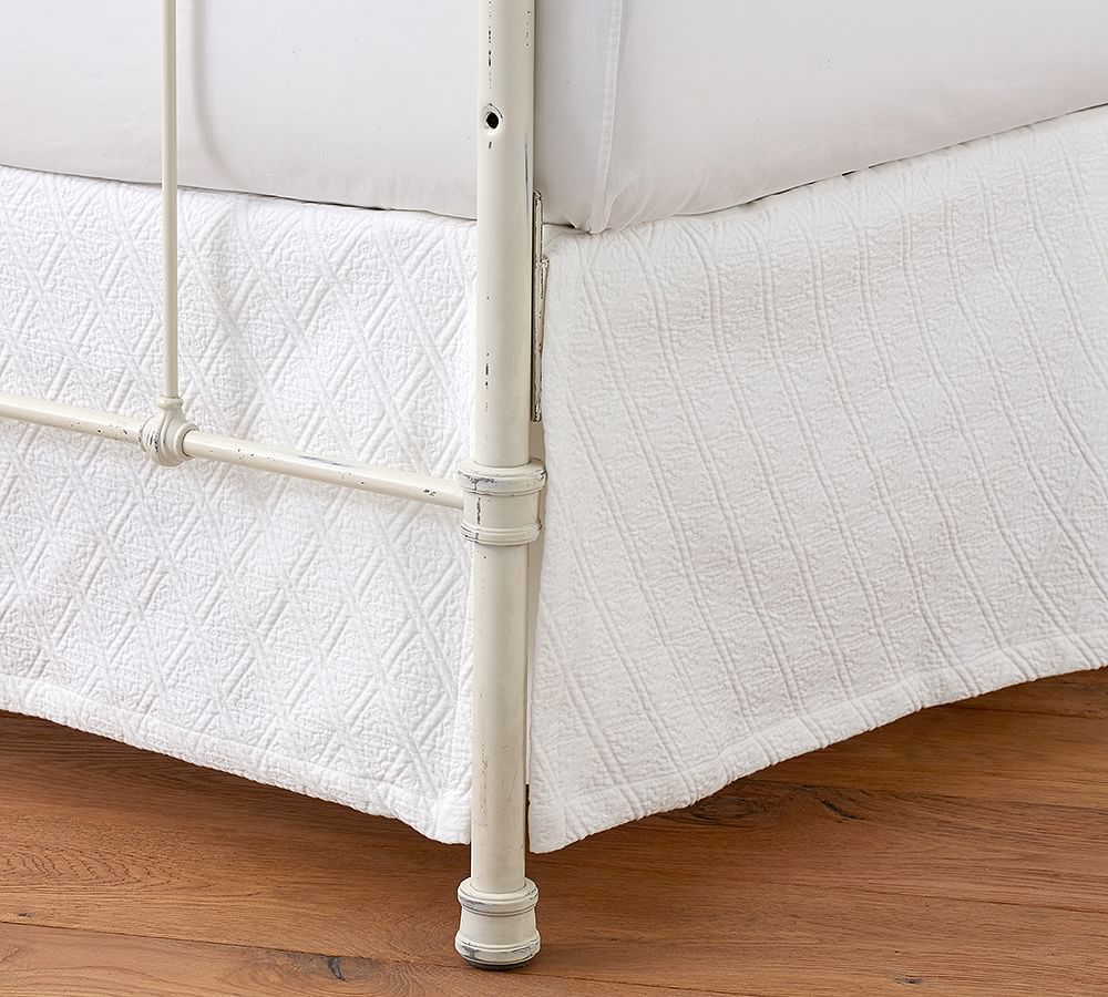 Reeve Matelasse Organic Cotton Daybed Bed Skirt Pottery Barn