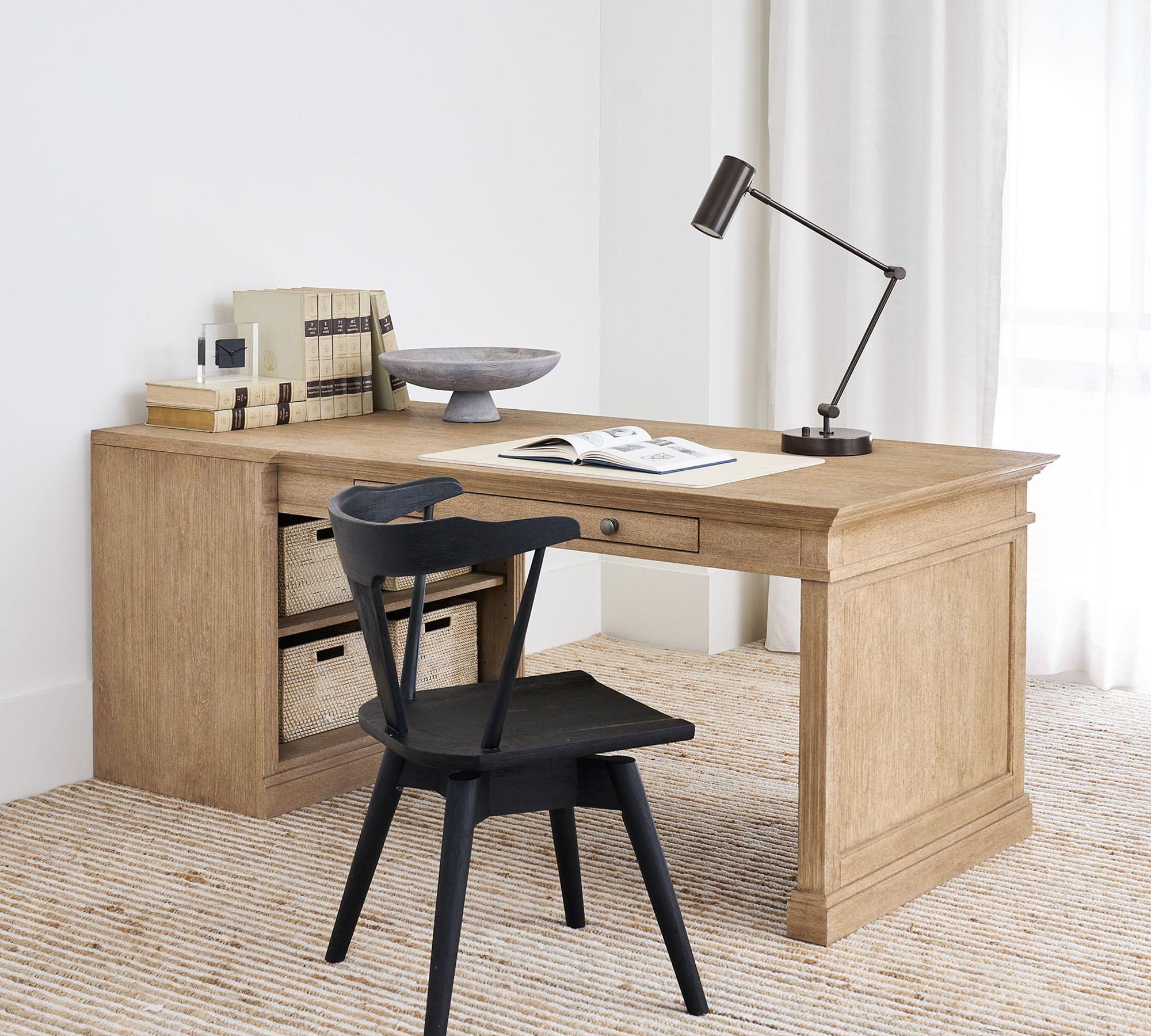 24 Best Peninsula Desks to get for Your Home Office - atinydreamer