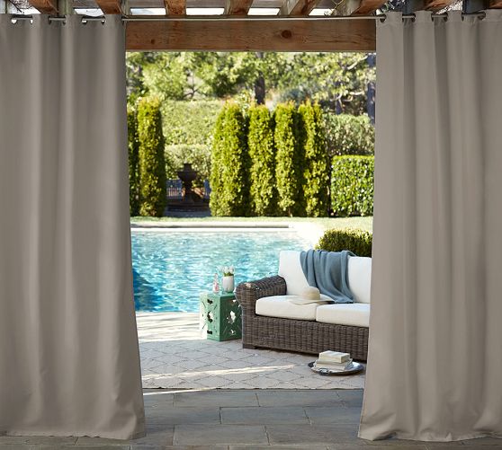 wol Gelijkenis hun Sunbrella® Solid Outdoor Grommet Curtain | Pottery Barn