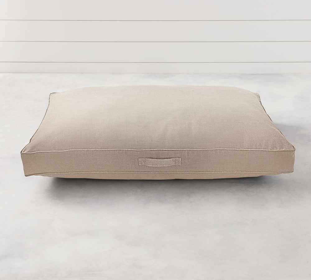 Sunbrella Indoor/Outdoor Pet Bed Pottery Barn