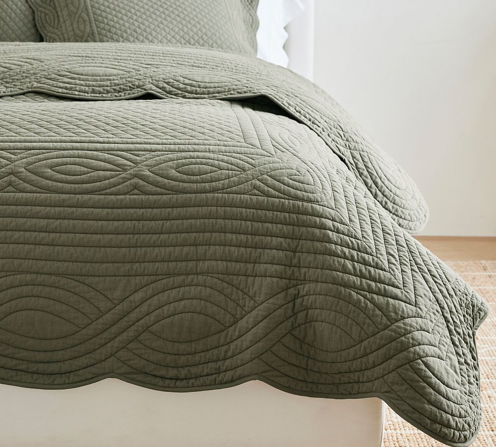 Heirloom Scallop Quilt Pottery Barn