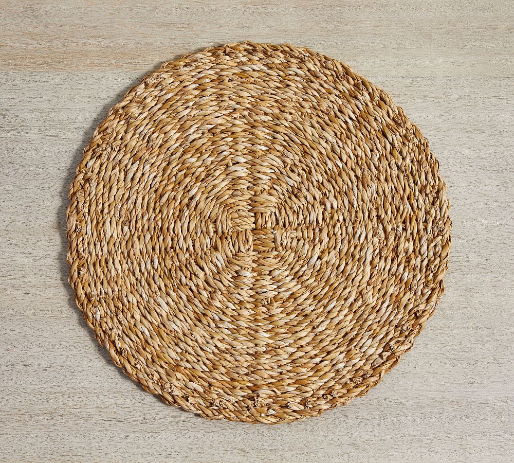 Isla Handwoven Seagrass Round Charger Plate