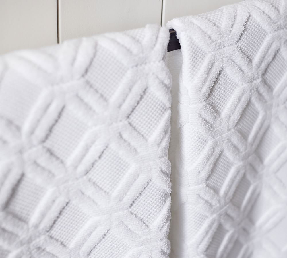 Linden Street Organic Cotton Sculpted Bath Towels