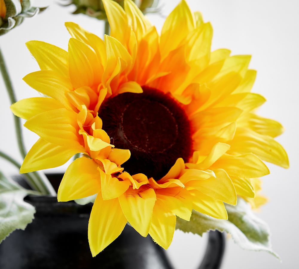 https://assets.pbimgs.com/pbimgs/rk/images/dp/wcm/202327/0090/faux-sunflower-bundle-l.jpg