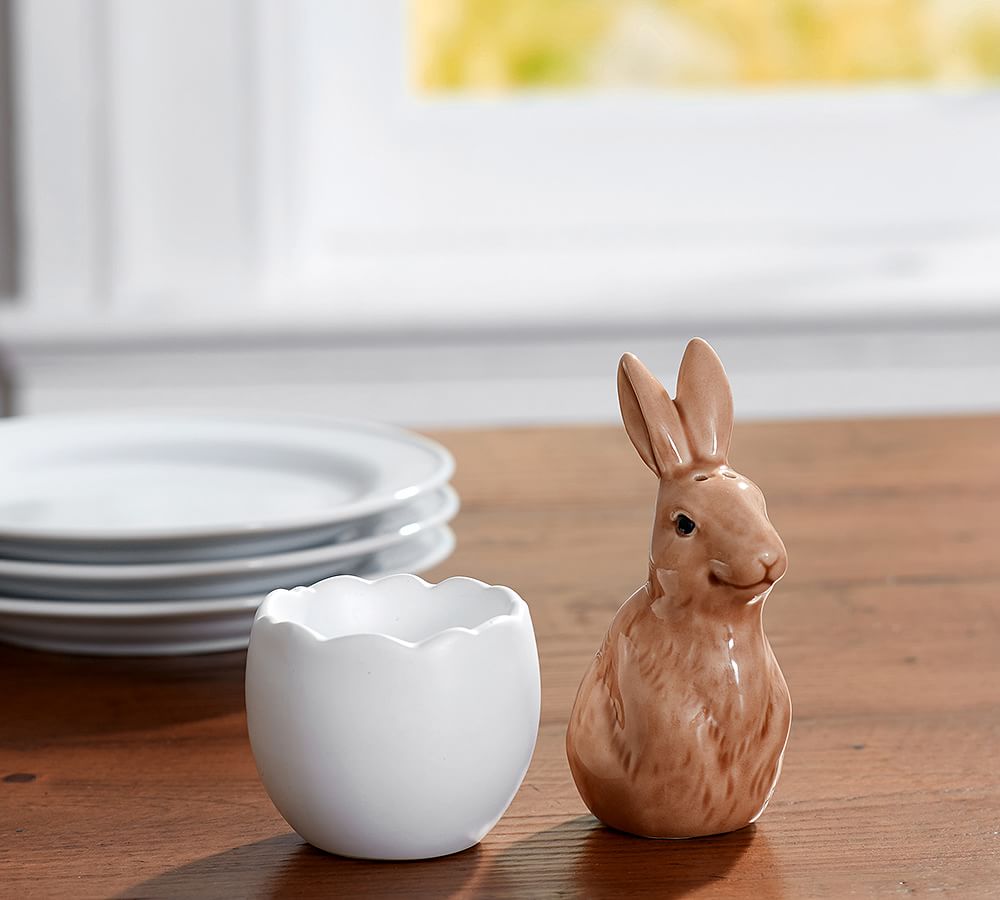 Porcelain Bunny Salt&Pepper