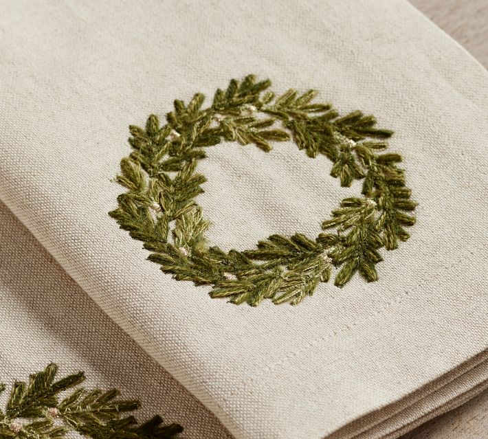 Rustic Wreath Embroidered Cotton/Linen Napkins - Set of 4