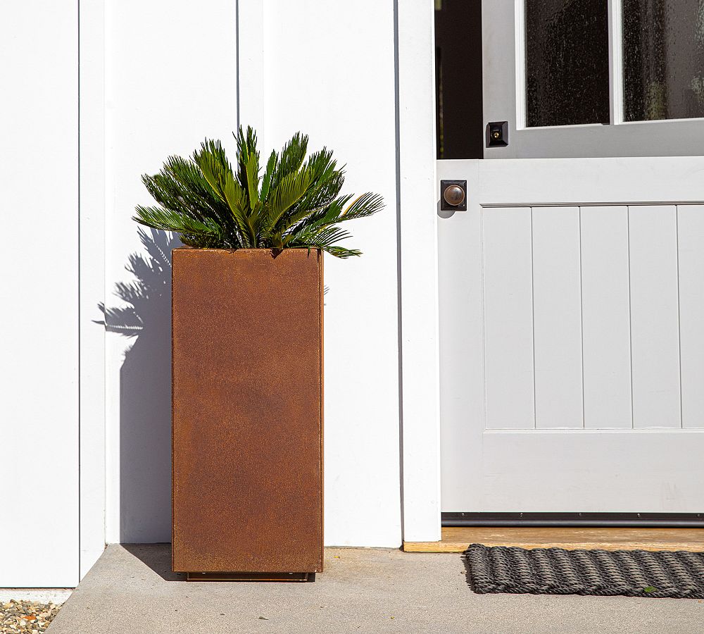 Corten Tall Leaf Rim Patio Planter