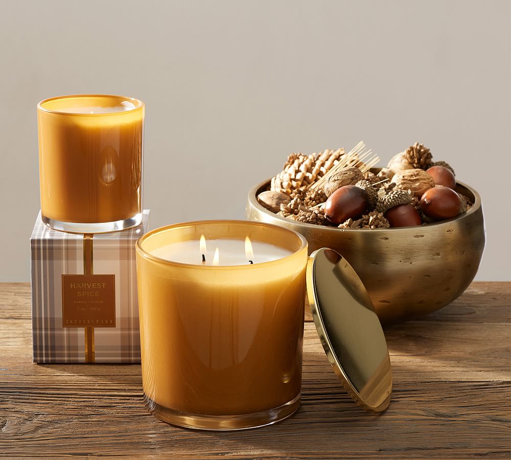 THYMES OLIVE LEAF AROMATIC CANDLE 9 oz. 60 HOURS IN DECORATIVE GLASS WOOD  NOTES