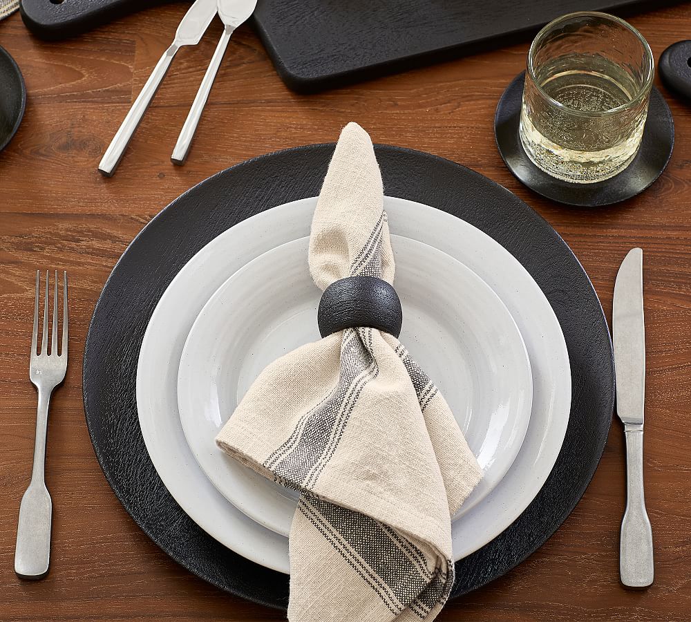 Wooden Napkin Rings - Black Walnut Napkin Holder - Hexagon Round or Sq –  Linen Home Studio