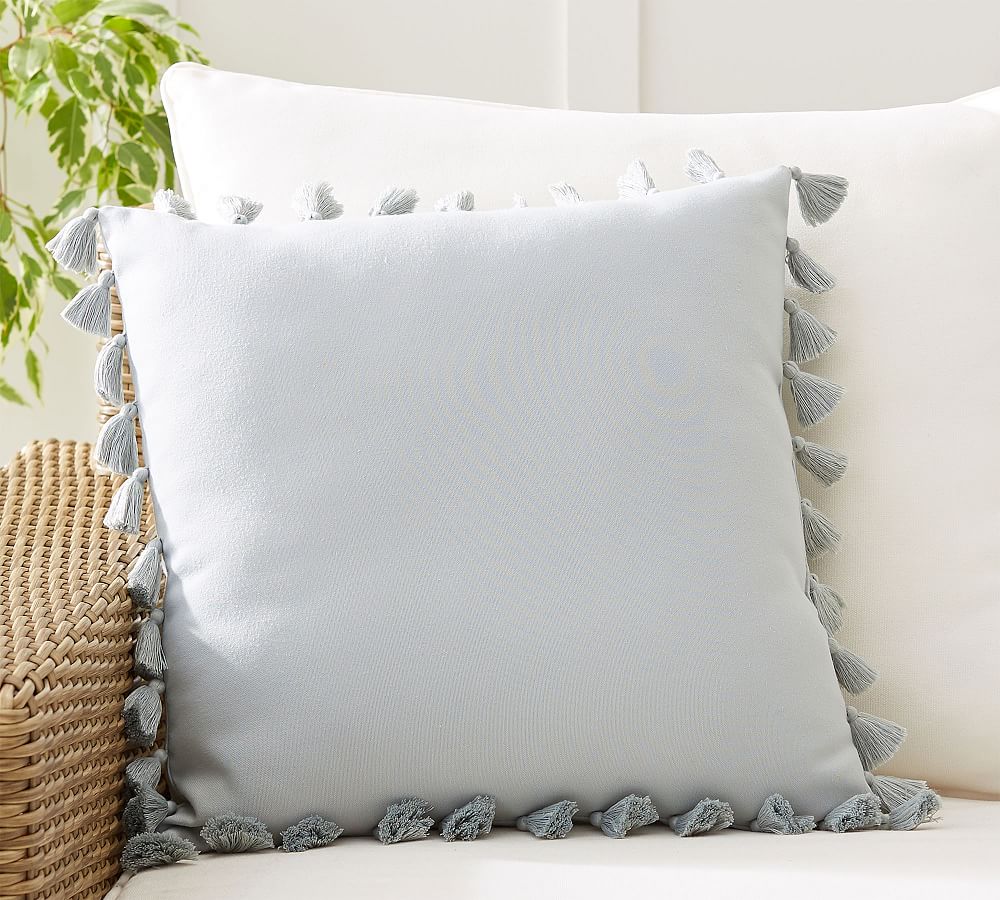 Pottery barn 2025 tassel pillow