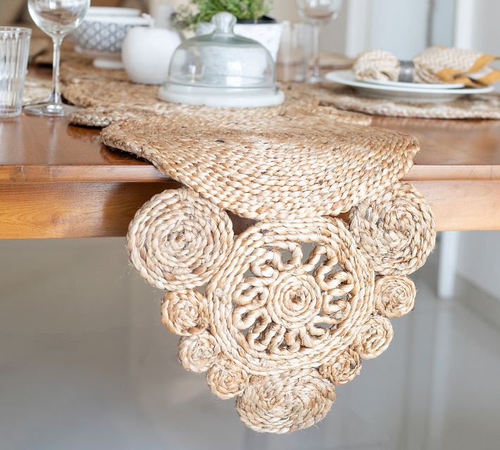 Jute top table runner