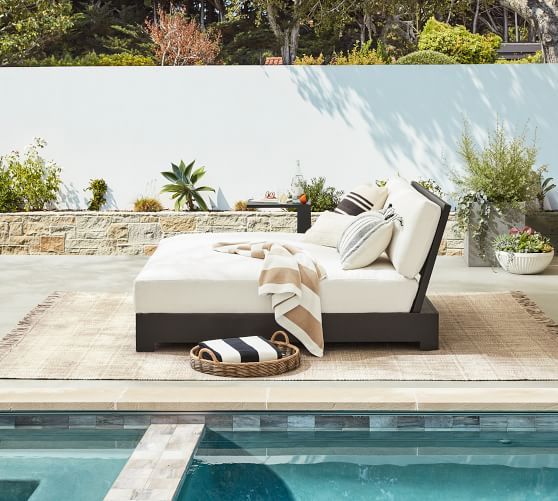 Pottery barn outdoor chaise hot sale