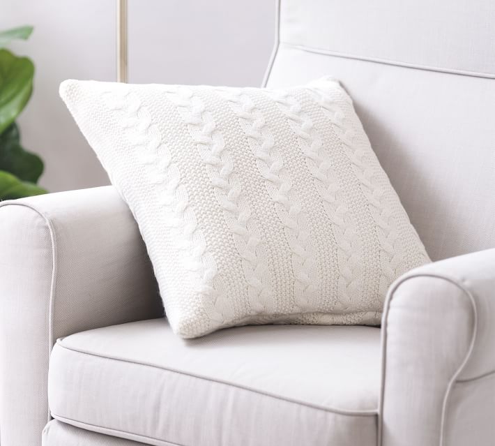 White cable best sale knit pillow