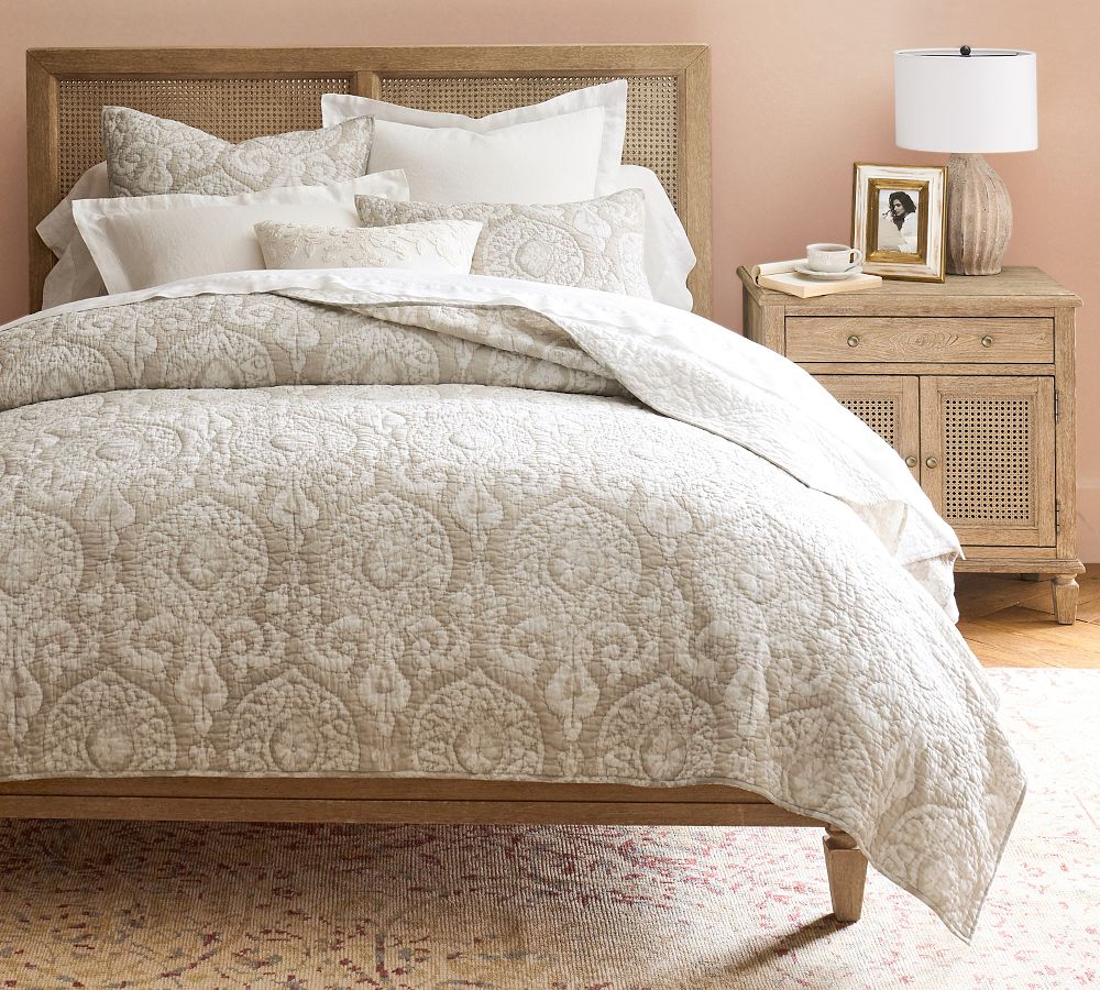Deepika Padukone Handcrafted Quilt & Shams