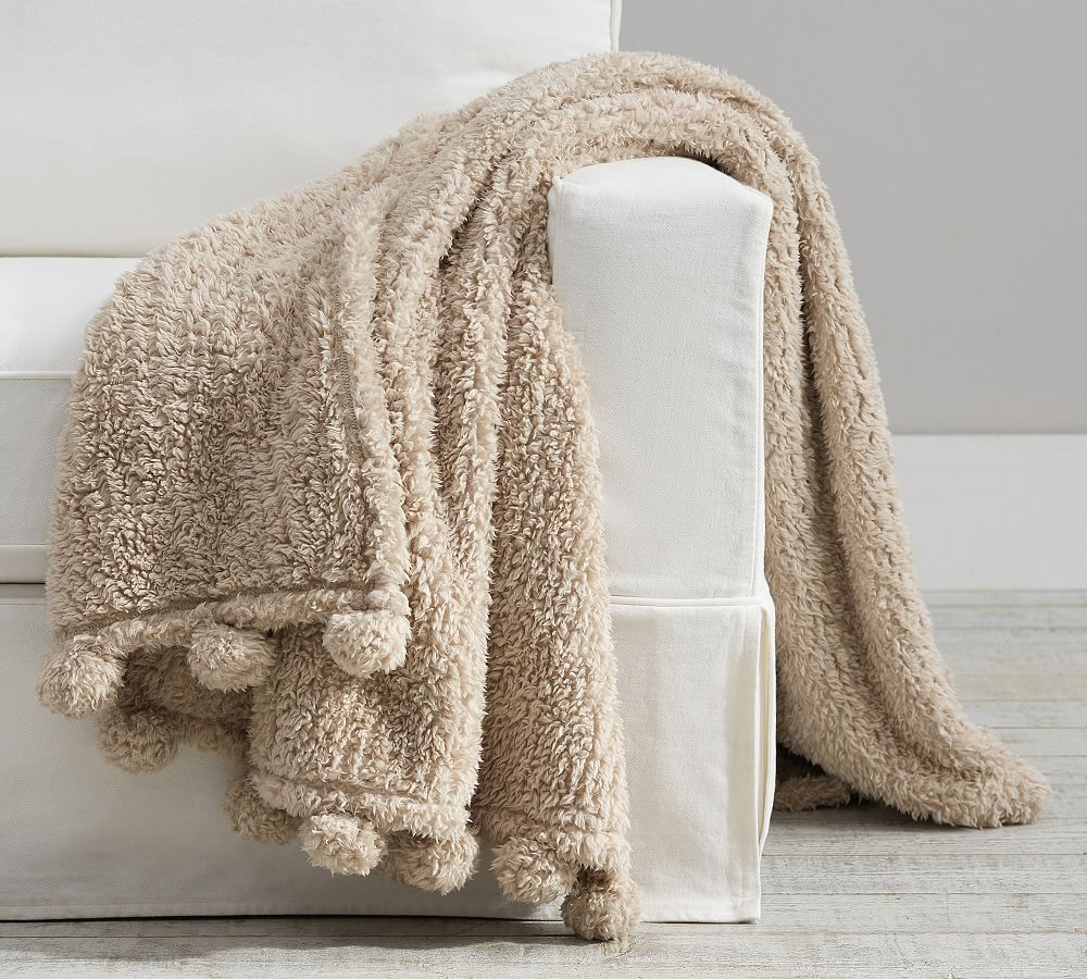 Cozy Pom Pom Sherpa Throw