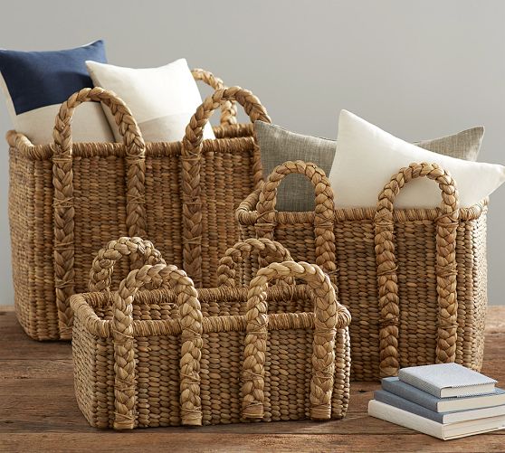 Small Wicker Baskets, Handwoven Baskets for Storage, Seagrass Rattan  Baskets with Wooden Handles, 2-Pack
