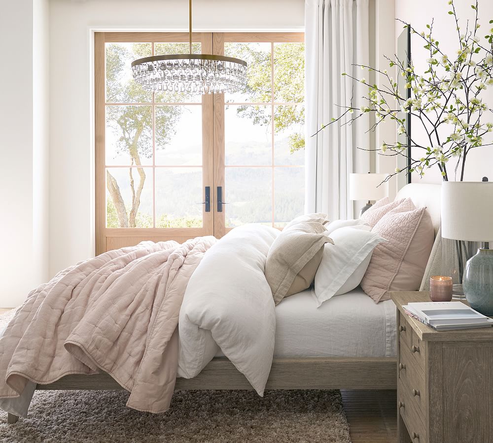 Pottery barn queen deals beds