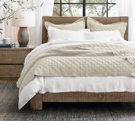 https://assets.pbimgs.com/pbimgs/rk/images/dp/wcm/202348/0888/belgian-flax-linen-duvet-shams-c.jpg