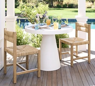 Pottery barn round outdoor outlet table