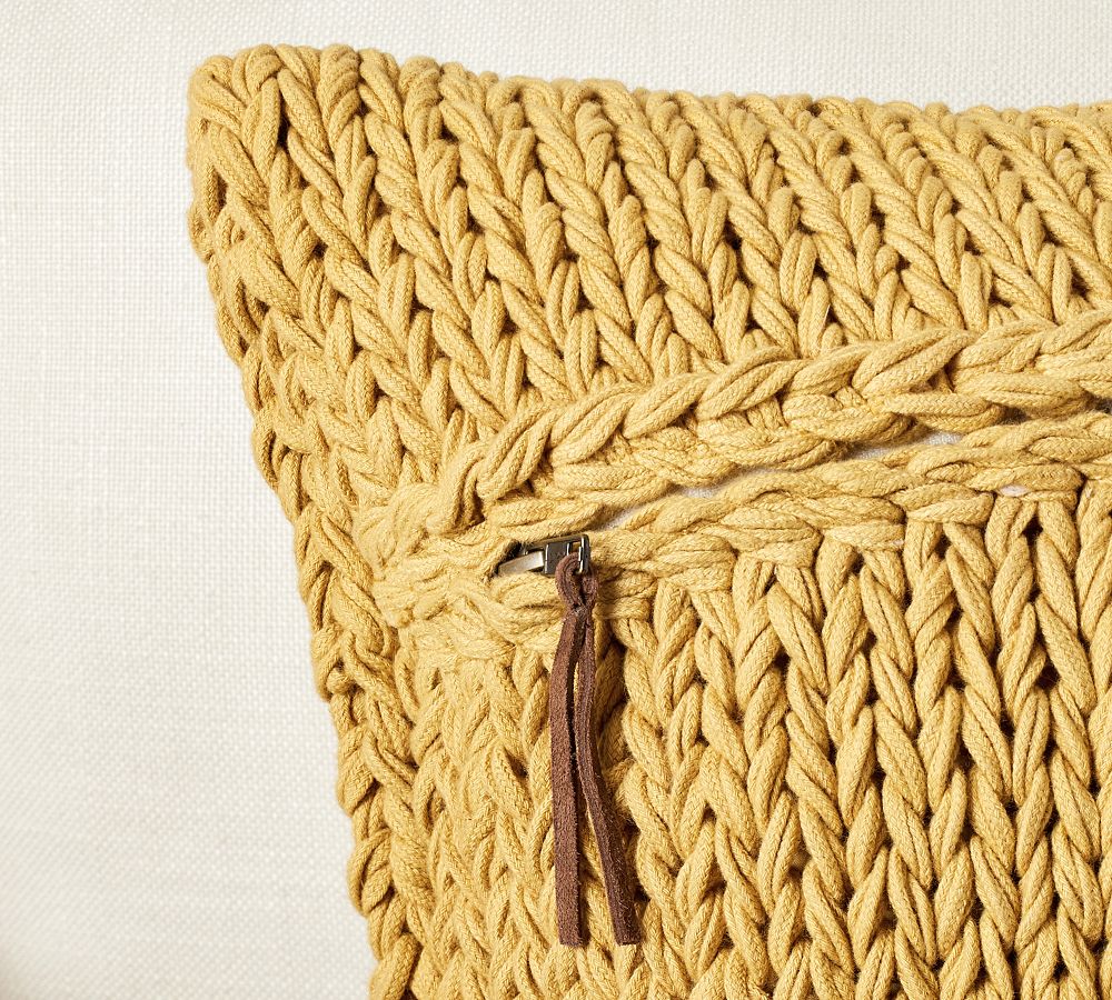 How To Hand Knit A Pillow - Happy Happy Nester
