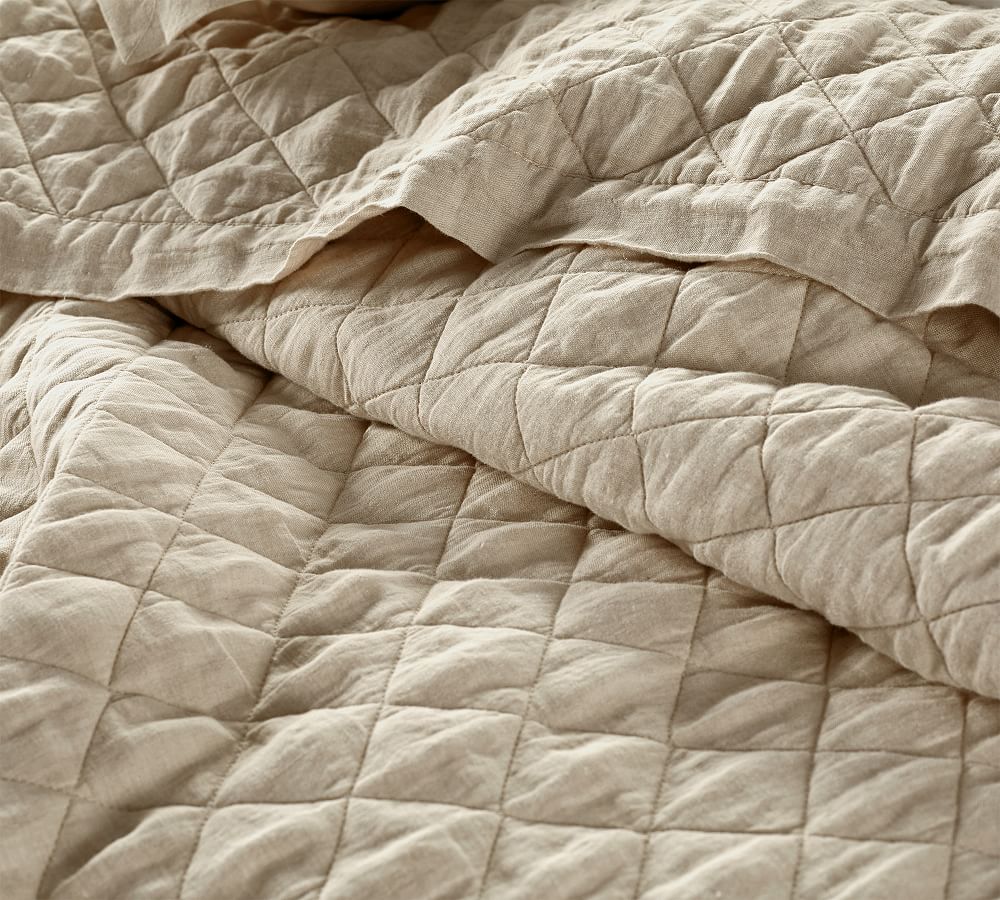 My Favorite Power Couple- The Pottery Barn Belgian Flax Linen Duvet Cover  and Diamond Quilt 