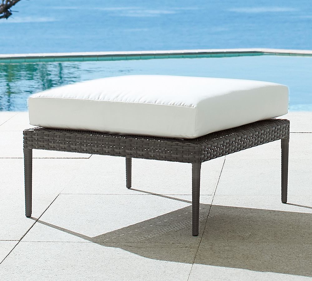 Cammeray Wicker Outdoor Ottoman (29&quot;)