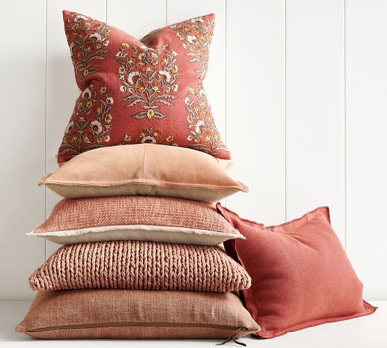 Pottery barn 18 on sale inch pillow covers