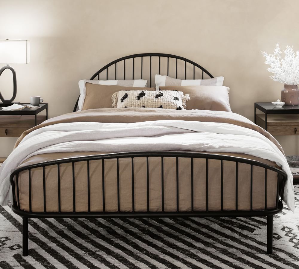 Laurina iron store platform bed