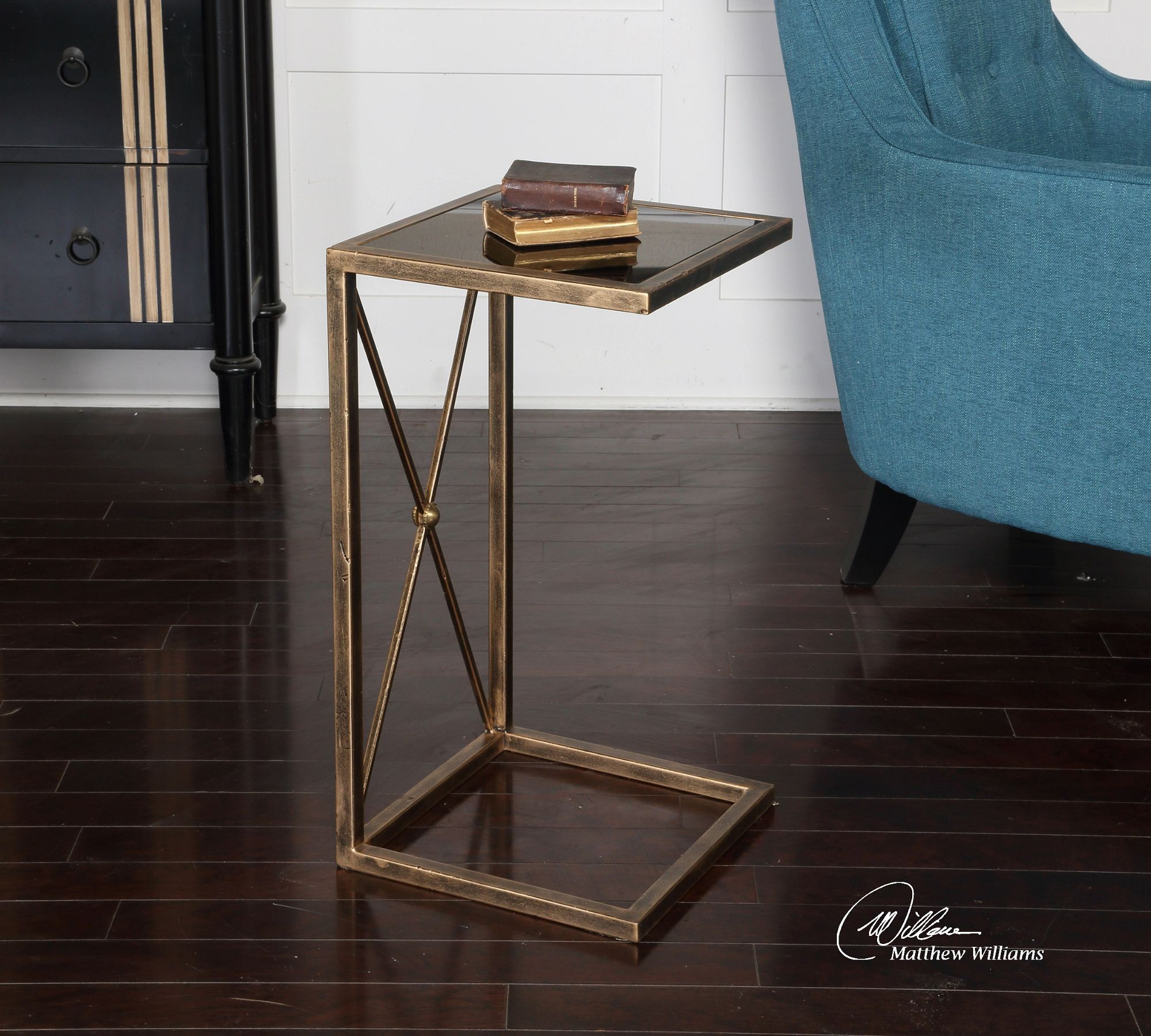 Meadow Accent Table (13")