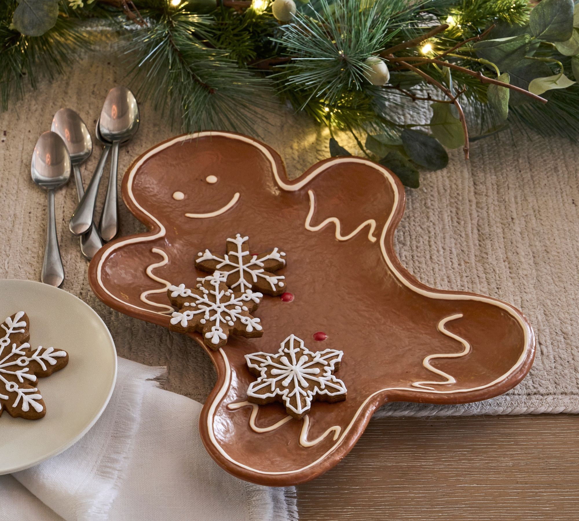 Mr. Spice Gingerbread Stoneware Cookie Platter