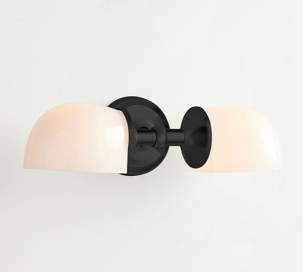 Double horizontal store sconce