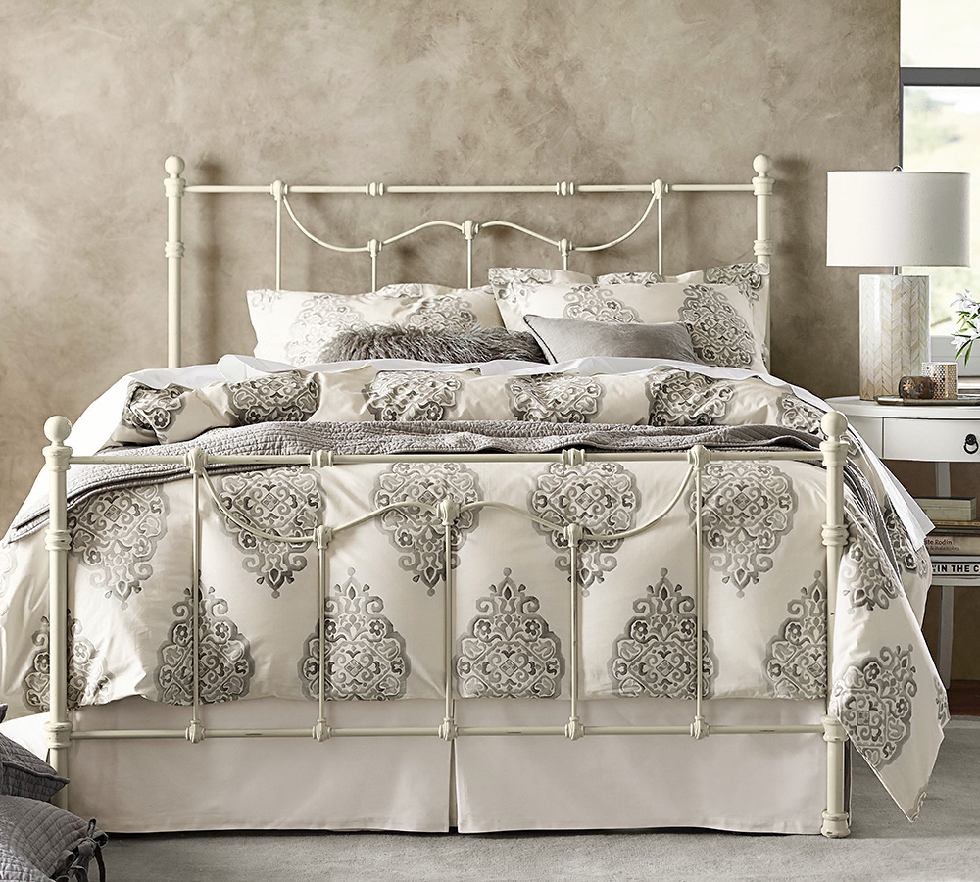 Asher Medallion Percale Duvet Cover