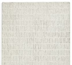 Open Box: Capitola Hand-Tufted Wool Rug