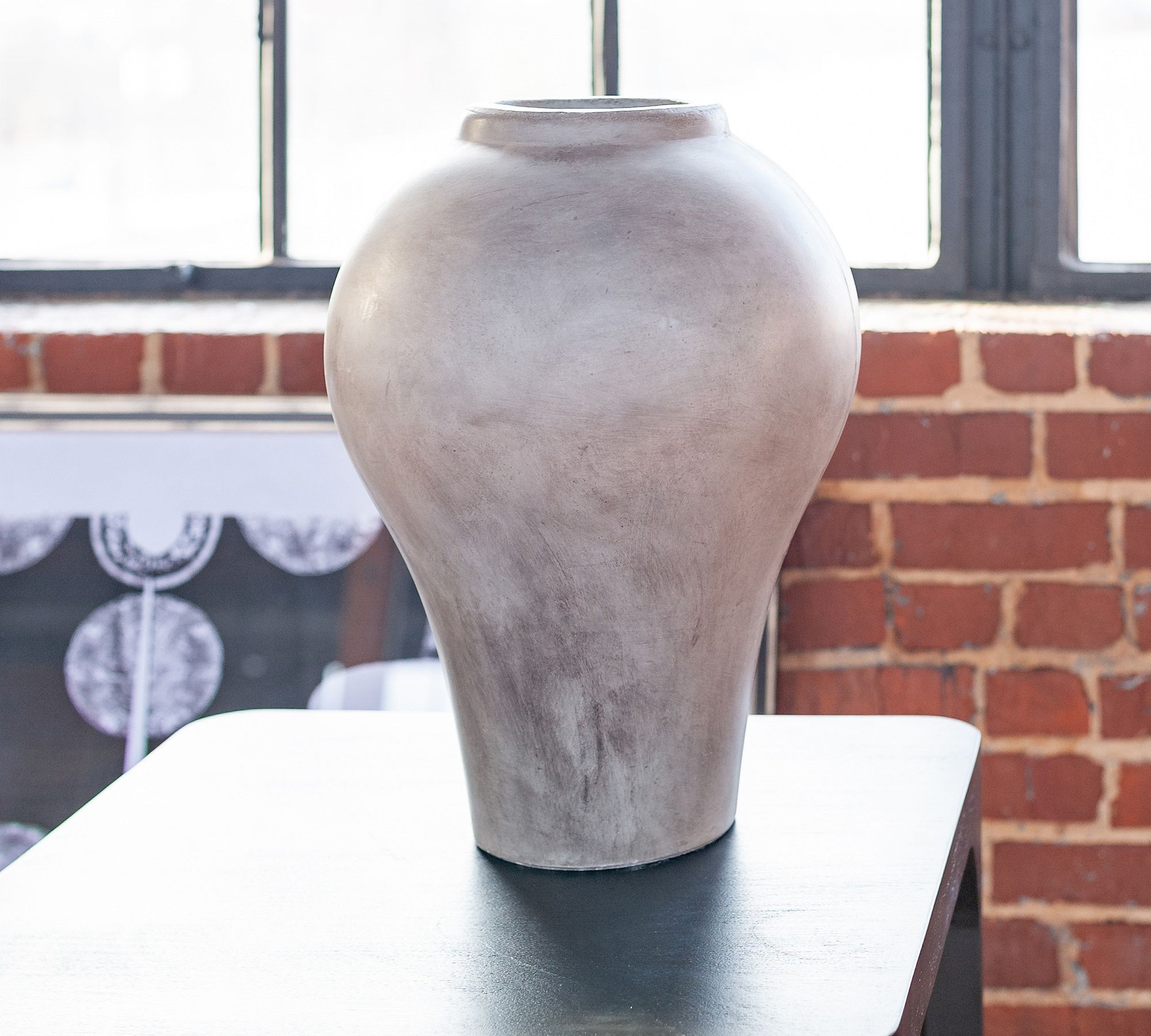 Naudia Round Concrete Vase