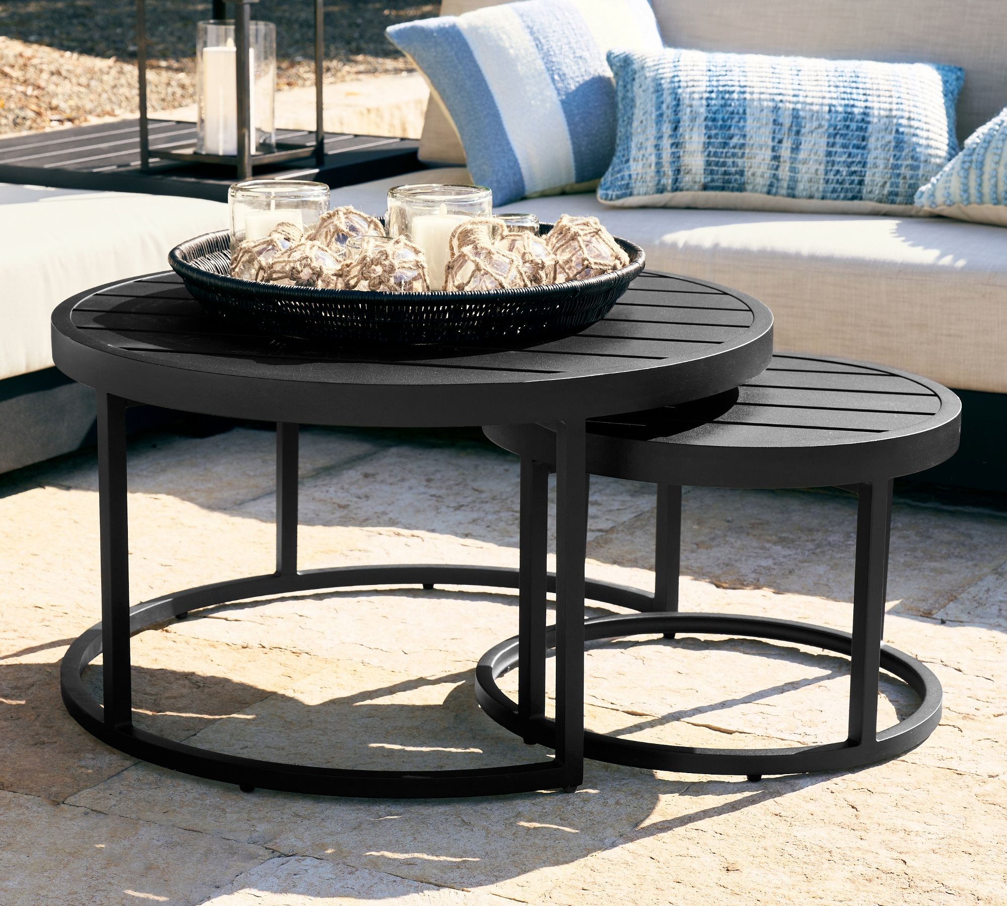 Malibu Metal Round Nesting Outdoor Coffee Table (36")