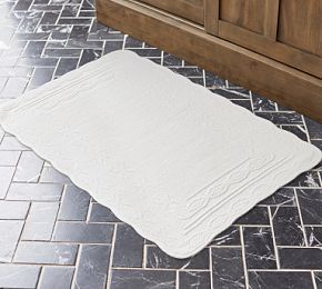 Heirloom Scalloped Bath Mat 