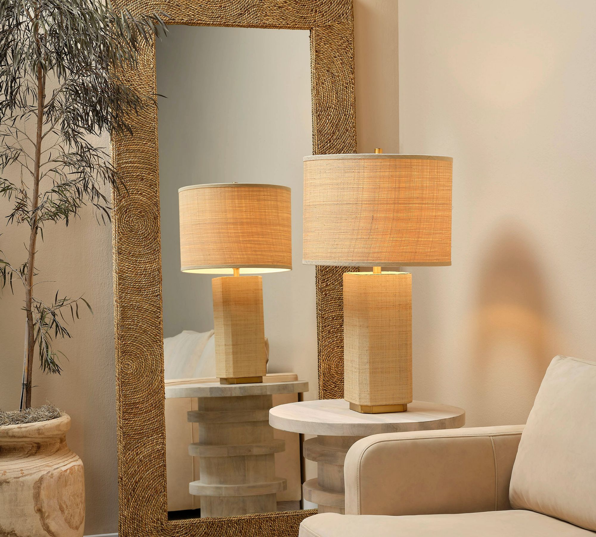 Amalfi Raffia Table Lamp (32")