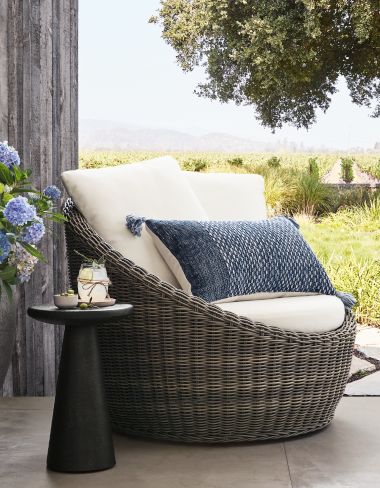 Patio Furniture, Outdoor Furniture & Outdoor Decor | Pottery Barn