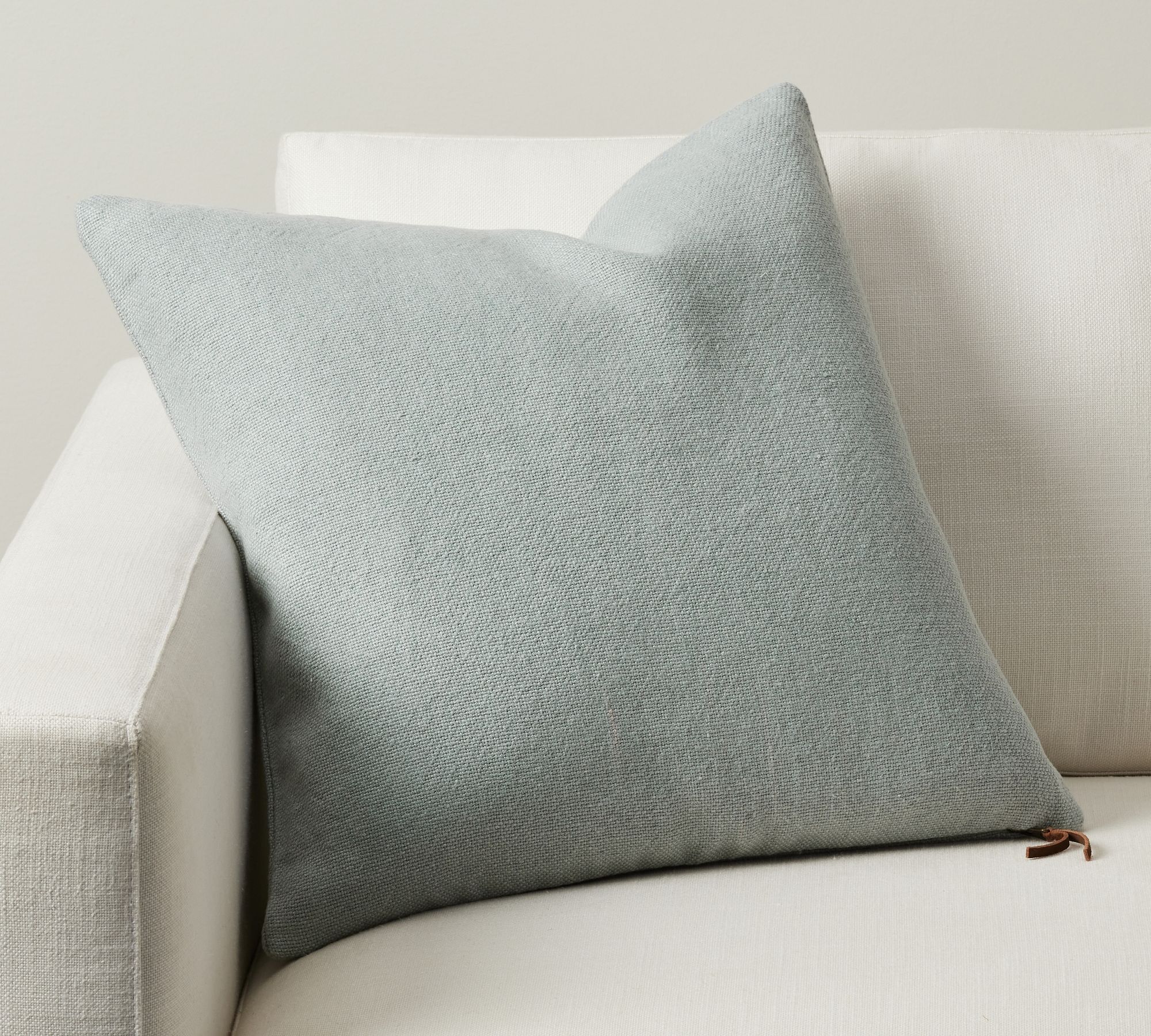 Open Box: Everyday Linen Pillow
