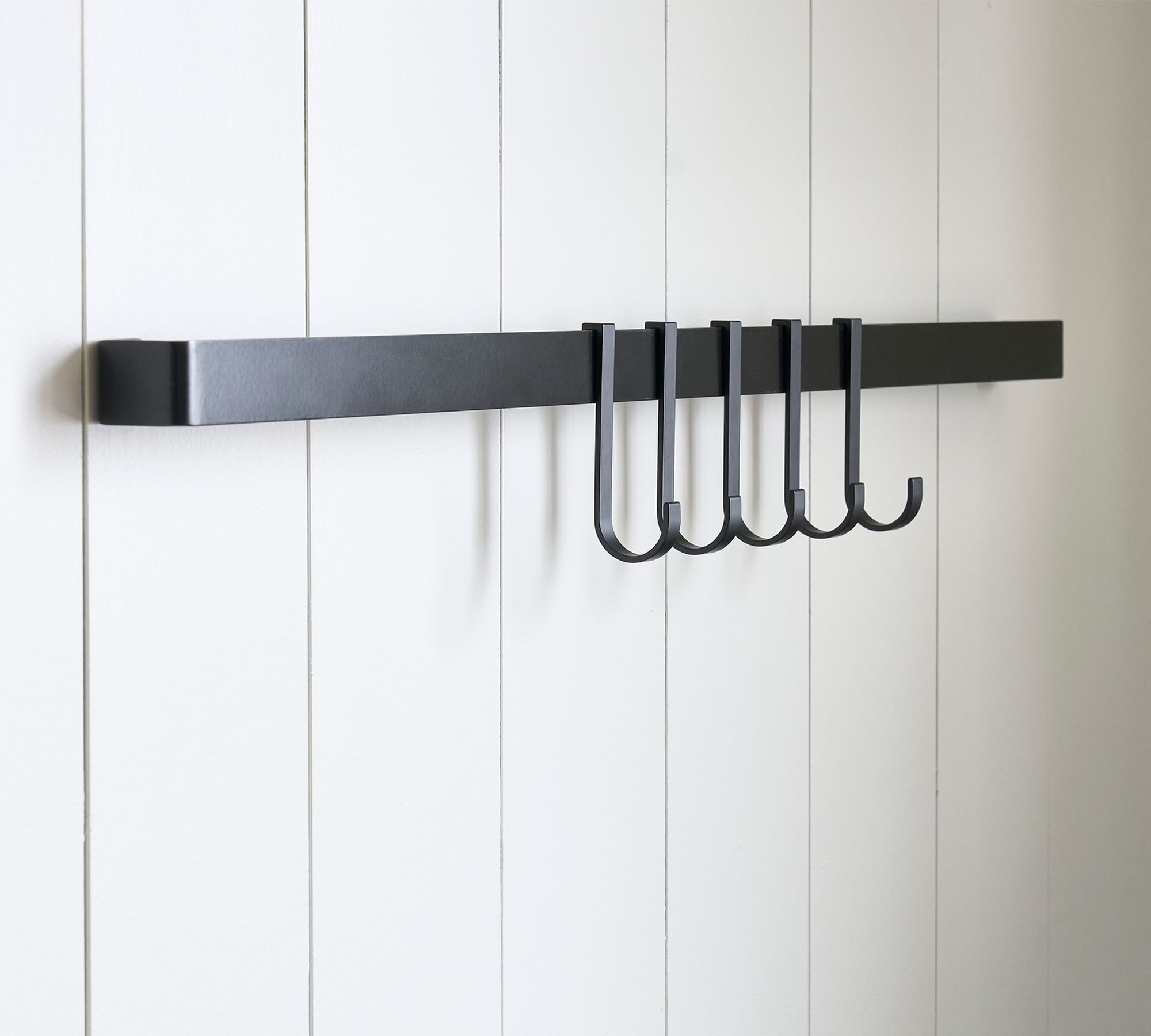 Temple Street Indoor/Outdoor Set Of 5 Hooks