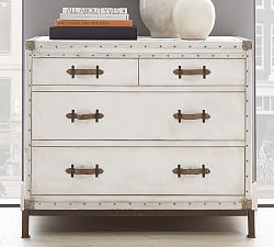 Ludlow Trunk 4-Drawer Dresser (42&quot;)