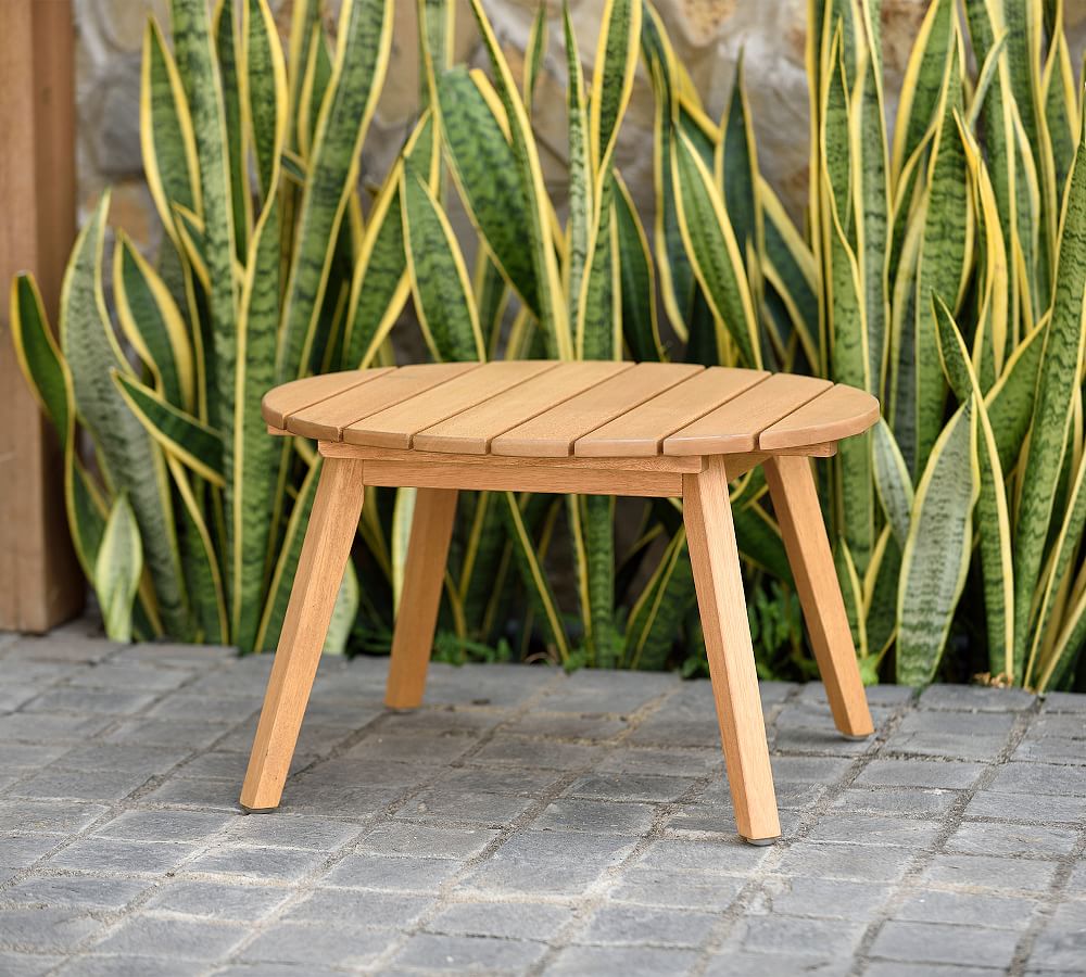 Cypress Eucalyptus 18&quot; Outdoor Side Table