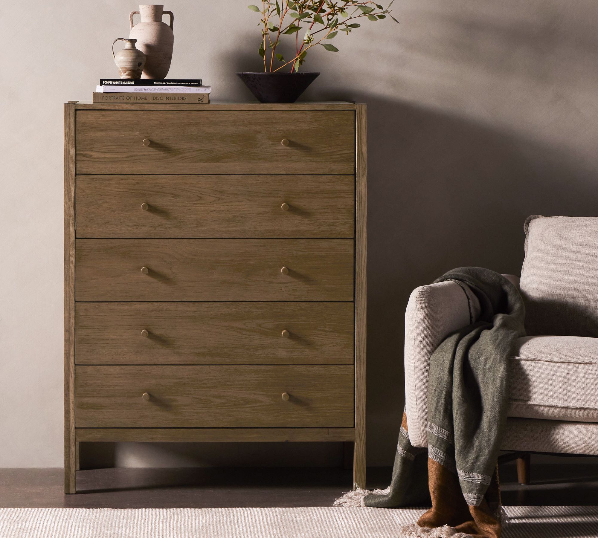 Idris 5-Drawer Dresser (34")