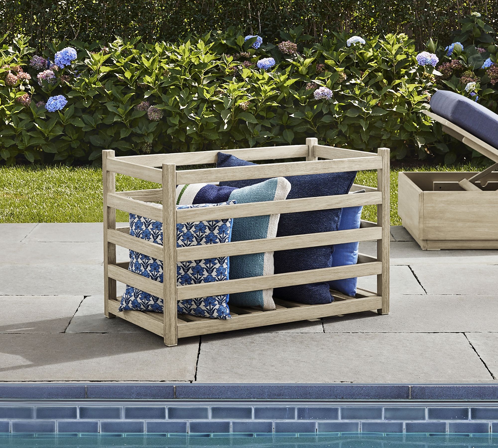 Indio Outdoor Storage Bin (36")