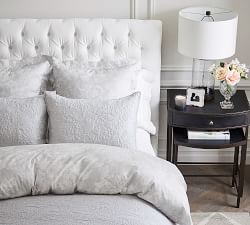 Chesterfield Tufted Upholstered Bed