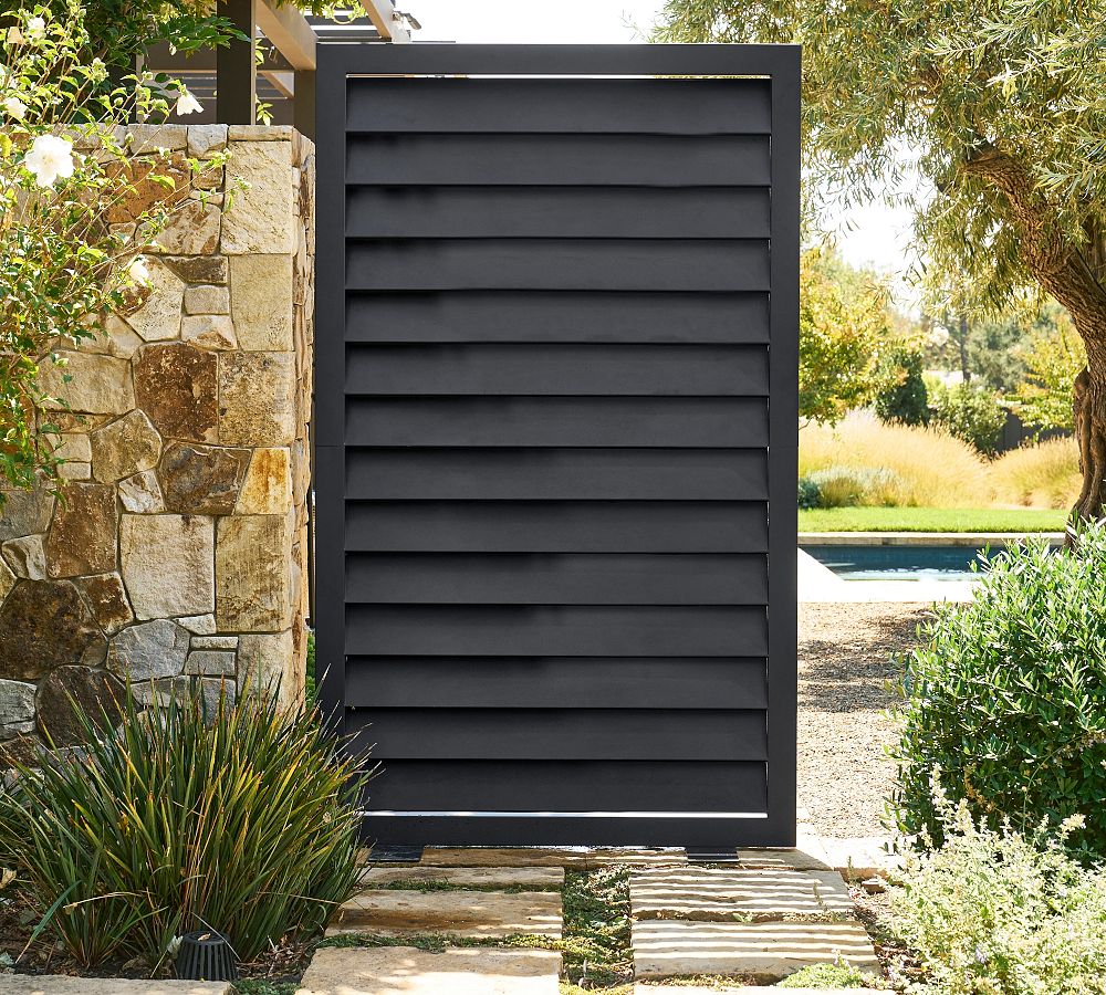 Malibu Metal Outdoor Privacy Screen (80&quot;)